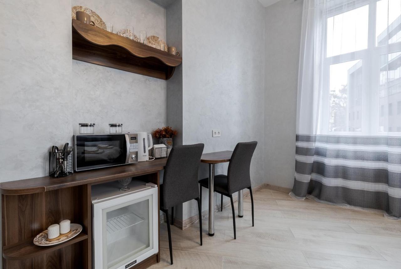 Golden Violin ! Apartments Lviv S Luaran gambar